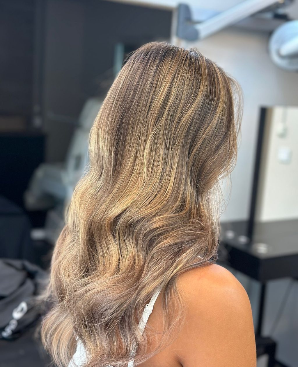 Instagram post from hairlig_by_hero. This post is in position 1.