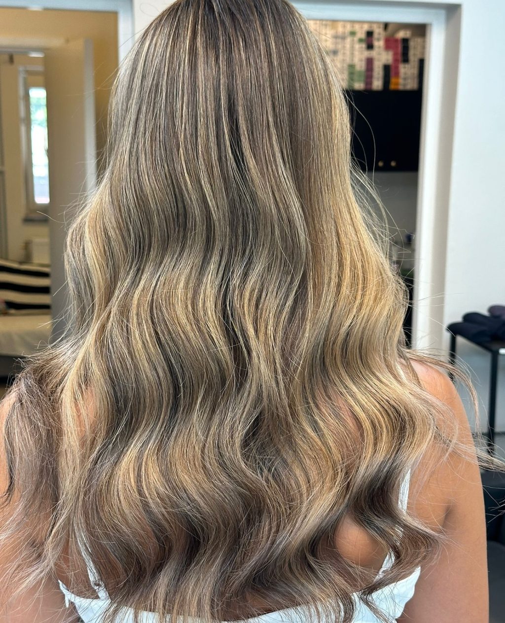 Instagram post from hairlig_by_hero. This post is in position 2.