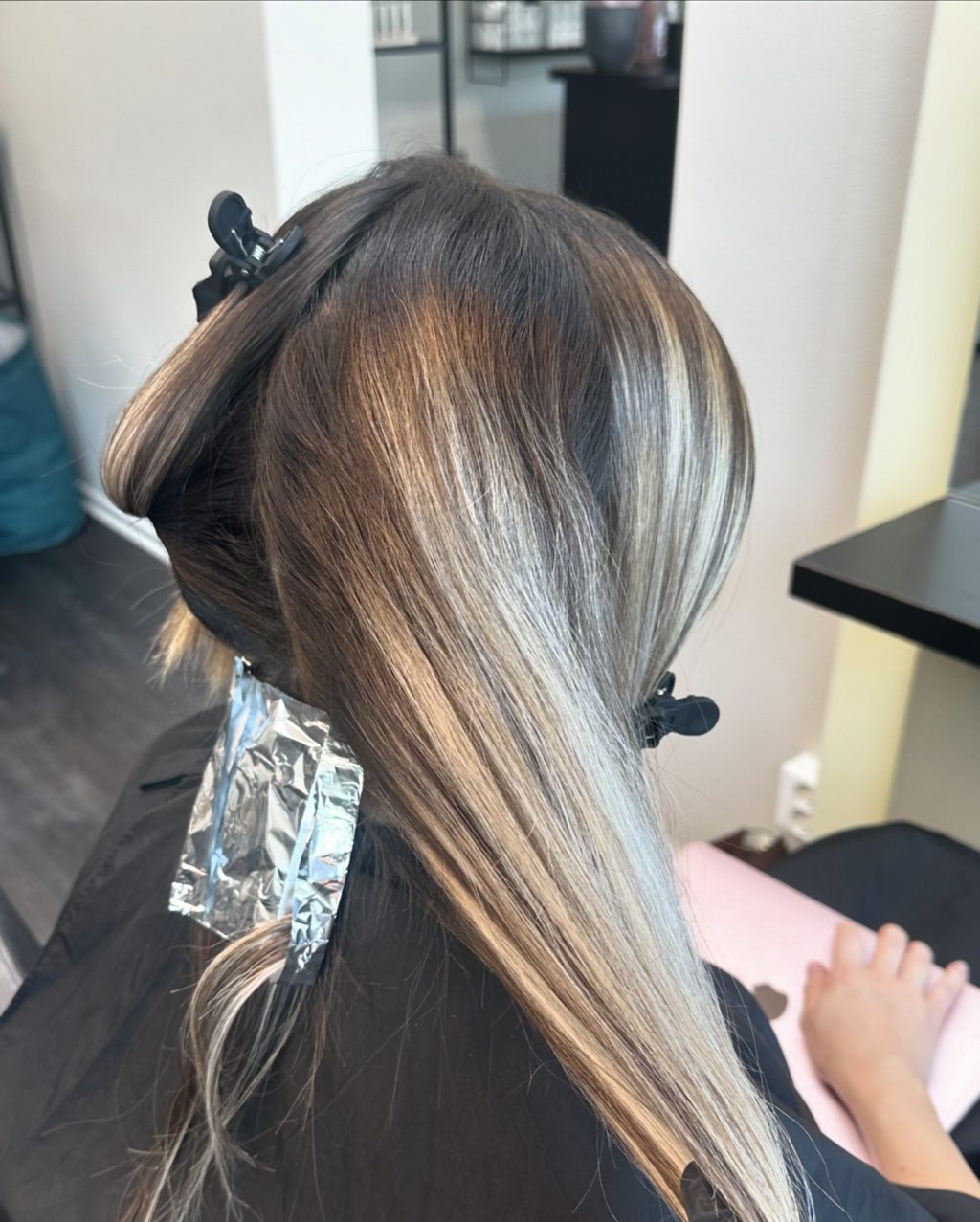Instagram post from hairlig_by_hero. This post is in position 2.