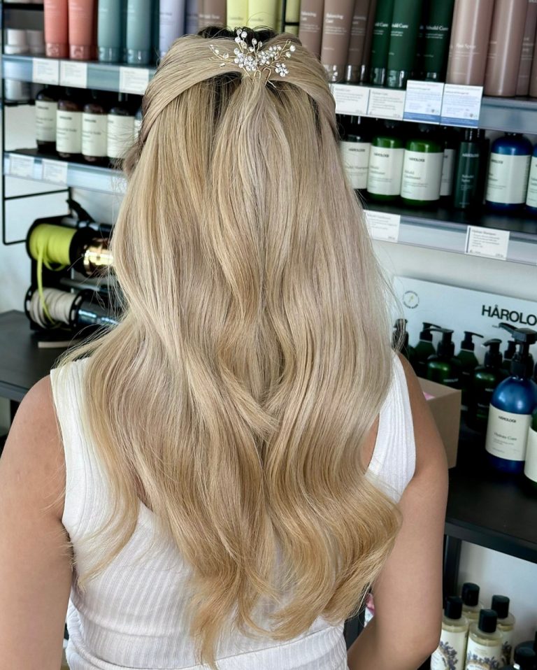 Instagram post from hairlig_by_hero. This post is in position 13.