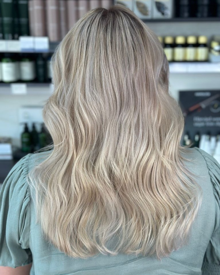 Instagram post from hairlig_by_hero. This post is in position 18.