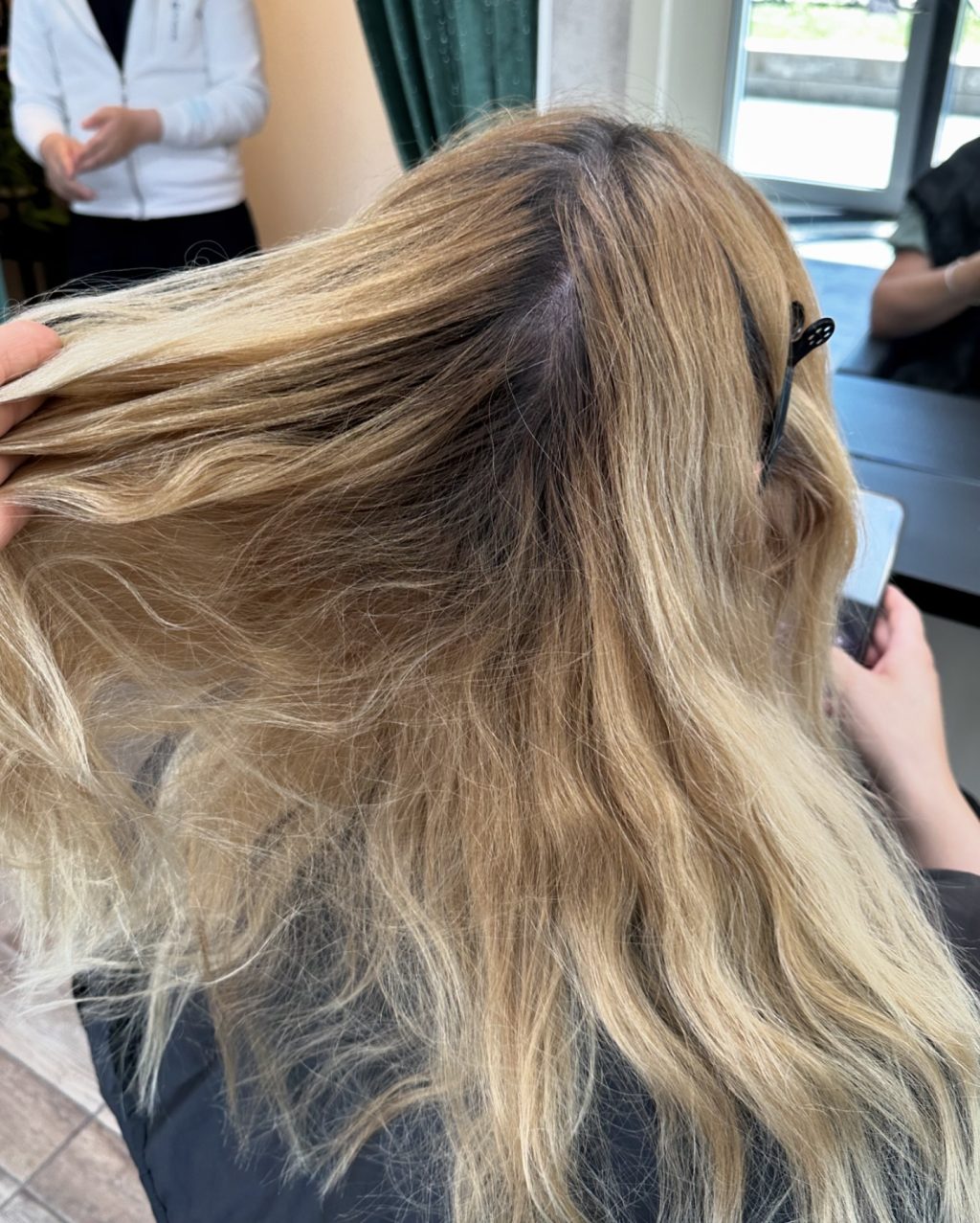 Instagram post from hairlig_by_hero. This post is in position 2.
