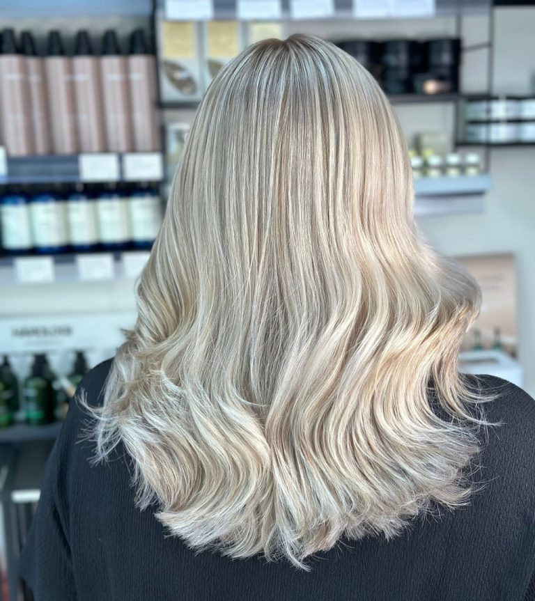 Instagram post from hairlig_by_hero. This post is in position 17.