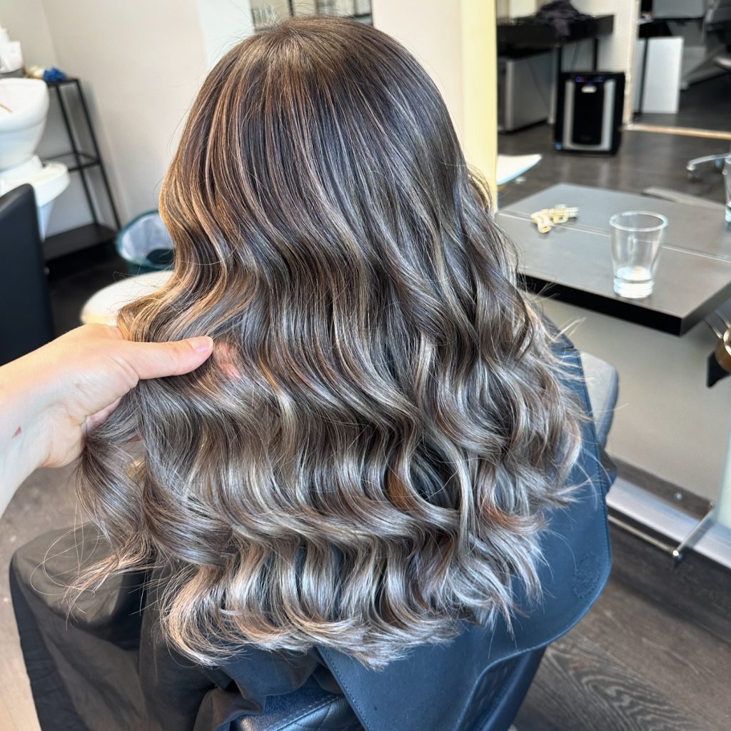 Instagram post from hairlig_by_hero. This post is in position 1.